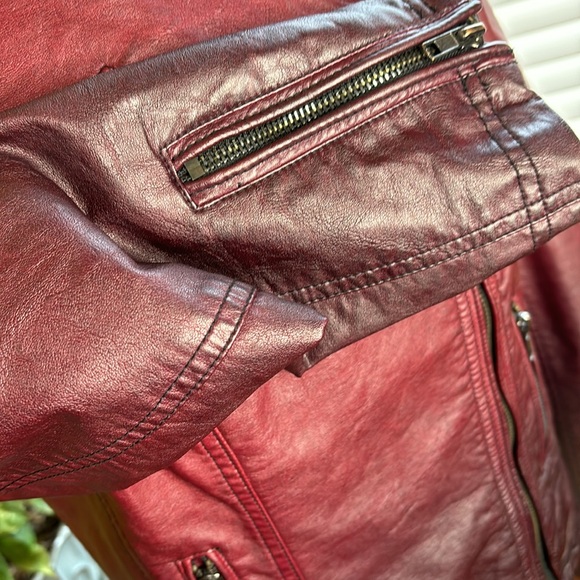 GUESS Red Vegan LeatherJacket - Picture 4 of 7